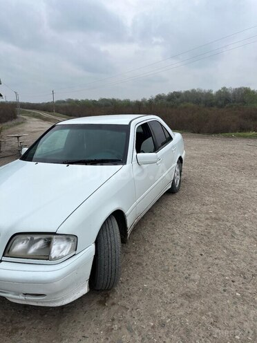 Mercedes C 220 d 1997, 300,000 km - 2.2 l - Sabirabad