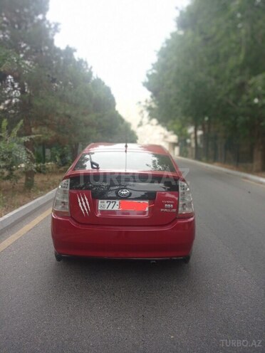 Toyota Prius-2