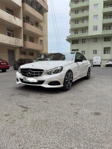 Mercedes E 220 d-2