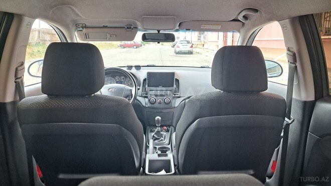 Hyundai i30 2009, 225,000 km - 1.6 l - Quba