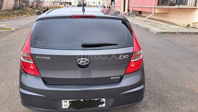 Hyundai i30 2009, 225,000 km - 1.6 l - Quba