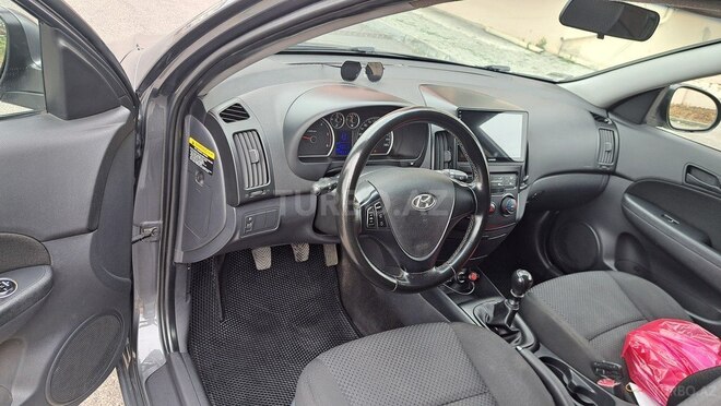 Hyundai i30 2009, 225,000 km - 1.6 l - Quba