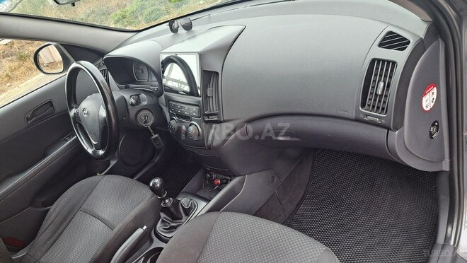 Hyundai i30 2009, 225,000 km - 1.6 l - Quba