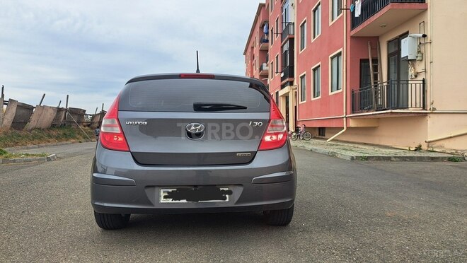 Hyundai i30 2009, 225,000 km - 1.6 l - Quba