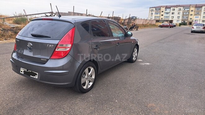 Hyundai i30 2009, 225,000 km - 1.6 l - Quba
