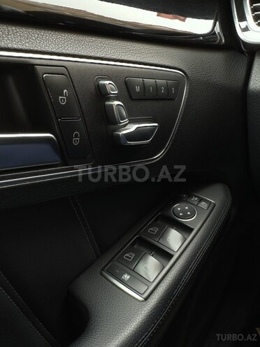Mercedes E 220 d-8