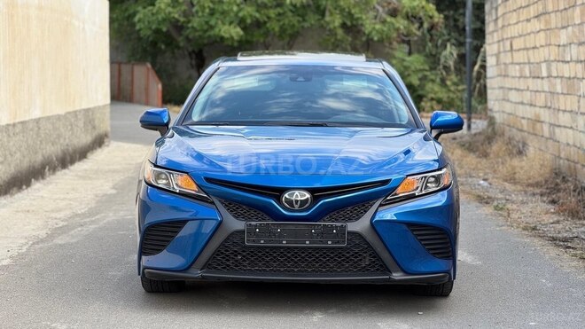 Toyota Camry-1