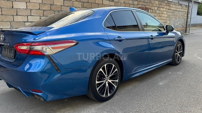 Toyota Camry-5