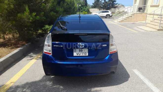 Toyota Prius-2