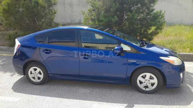Toyota Prius-3