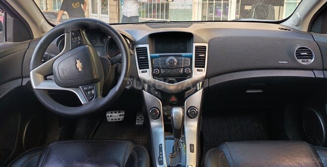 Chevrolet Cruze 2015, 200,000 km - 1.4 l - Quba
