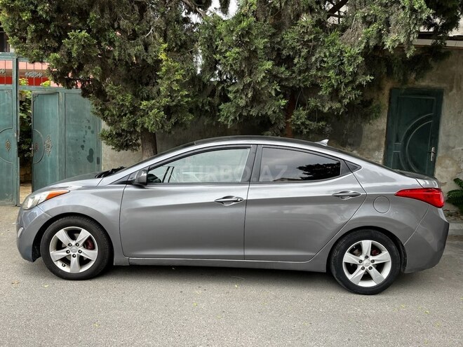Hyundai Elantra 2012, 330,000 km - 1.8 л - Bakı