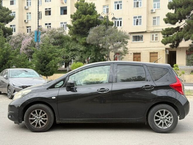 Nissan Note-4