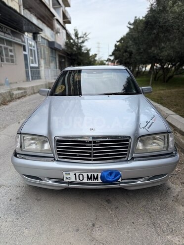Mercedes C 180 1995, 123,456 km - 2.2 l - Bakı