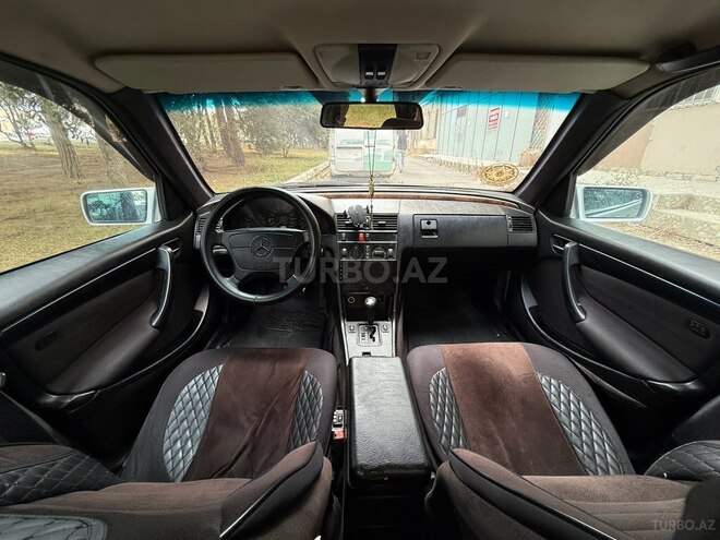 Mercedes C 180 1995, 123,456 km - 2.2 l - Bakı