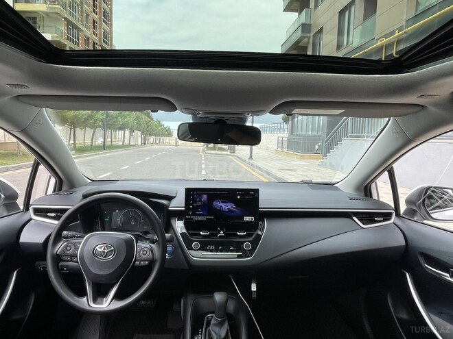Toyota Corolla 2024, 1,400 km - 1.8 l - Bakı