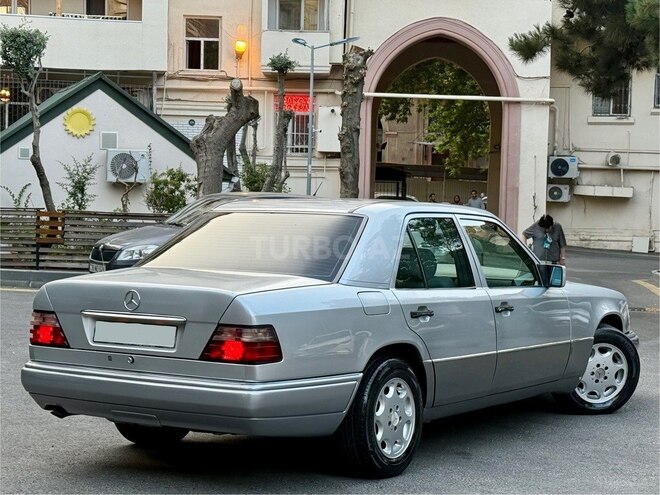Mercedes E 200 1995, 308,000 km - 2.0 l - Bakı