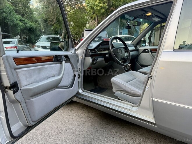 Mercedes E 200 1995, 308,000 km - 2.0 l - Bakı