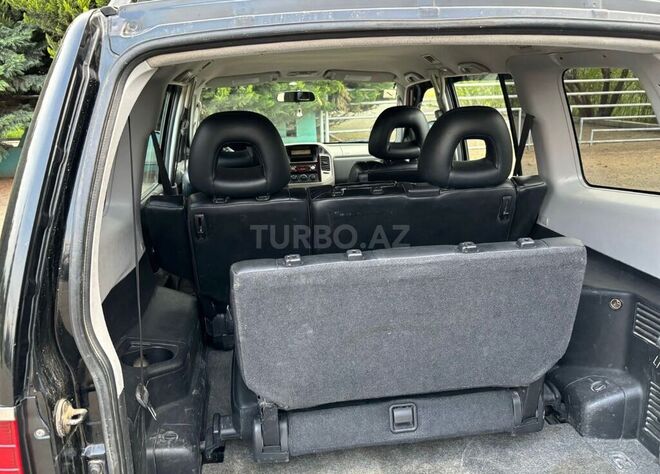 Mitsubishi Pajero 2000, 255,000 km - 3.2 l - Qazax