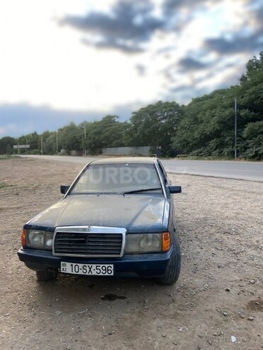 Mercedes 190 1989, 300,000 km - 2.0 l - Saatlı
