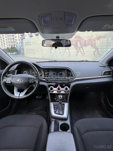 Hyundai Elantra 2019, 143,500 km - 2.0 l - Bakı