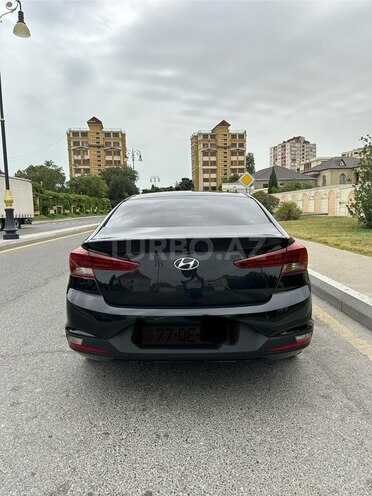 Hyundai Elantra 2019, 143,500 km - 2.0 l - Bakı