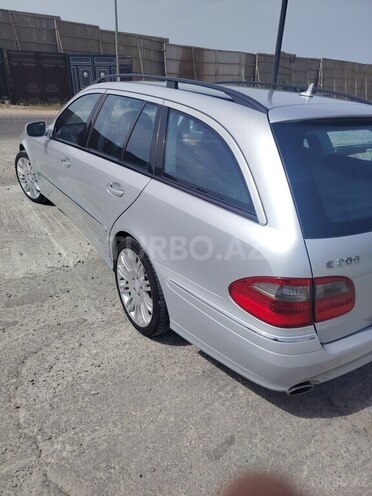 Mercedes E 200 2009, 318,000 km - 1.8 l - Bakı