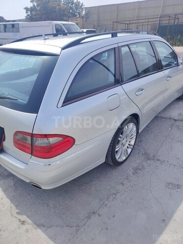 Mercedes E 200 2009, 318,000 km - 1.8 l - Bakı