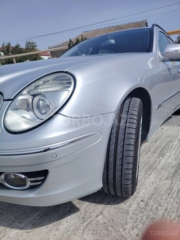 Mercedes E 200 2009, 318,000 km - 1.8 l - Bakı
