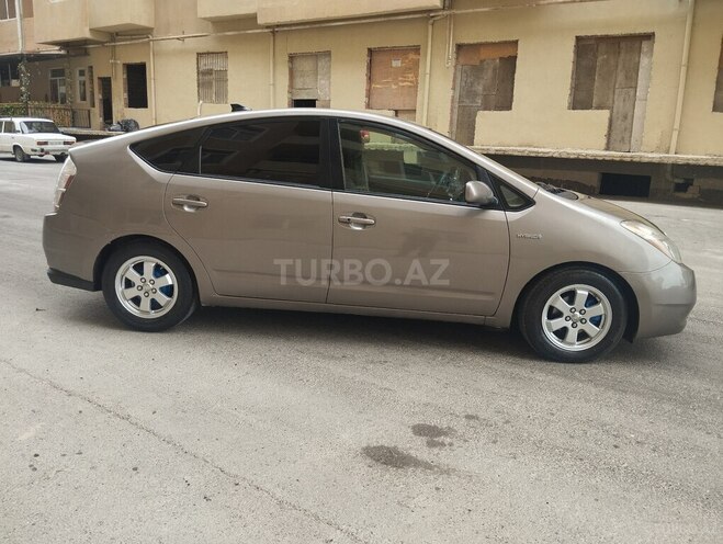 Toyota Prius-10