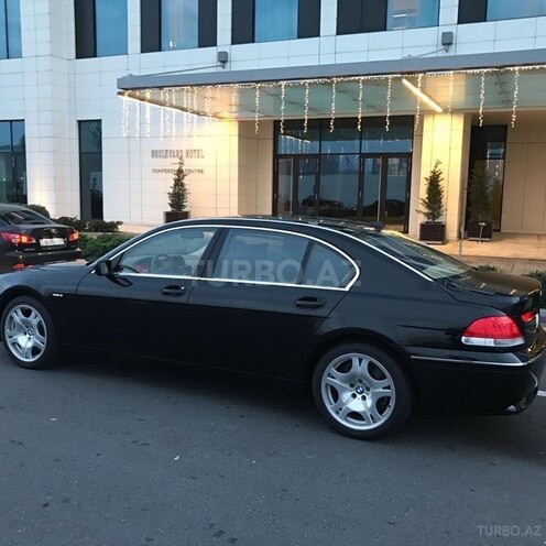 BMW 745-2
