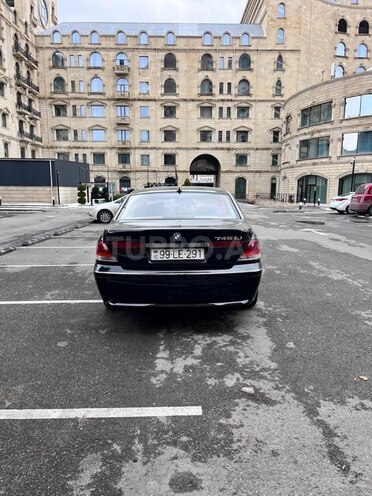 BMW 745-6