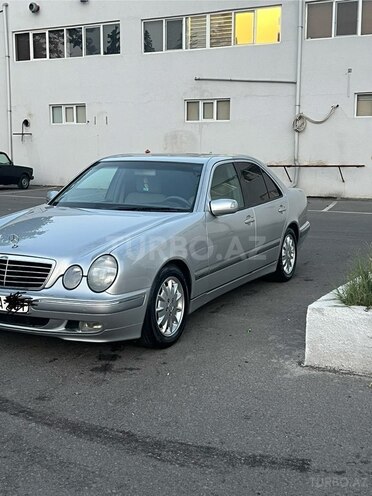 Mercedes E 280 2000, 231,000 km - 2.8 l - Göyçay
