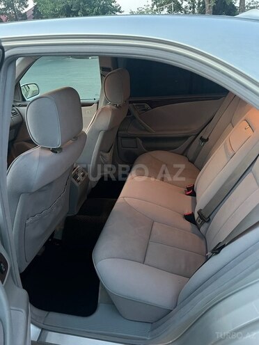 Mercedes E 280 2000, 231,000 km - 2.8 l - Göyçay