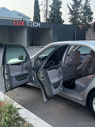 Mercedes E 280 2000, 231,000 km - 2.8 l - Göyçay