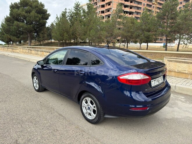 Ford Fiesta 2015, 118,000 km - 1.6 л - Gəncə