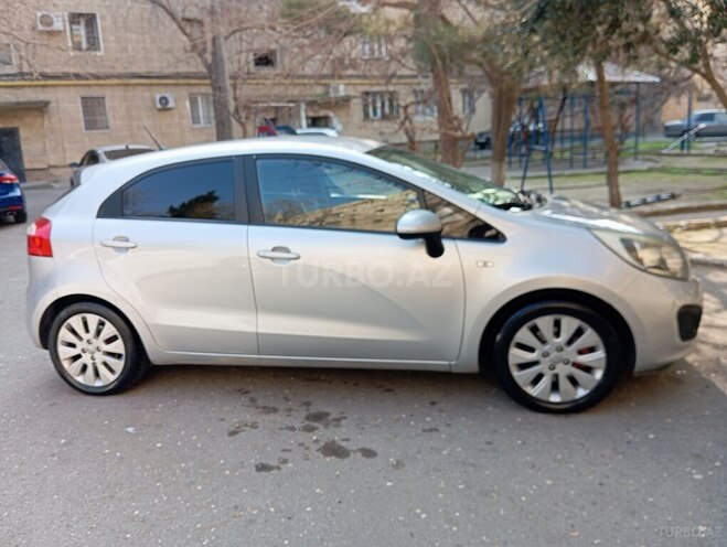 Kia Rio 2012, 317,649 km - 1.1 л - Bakı