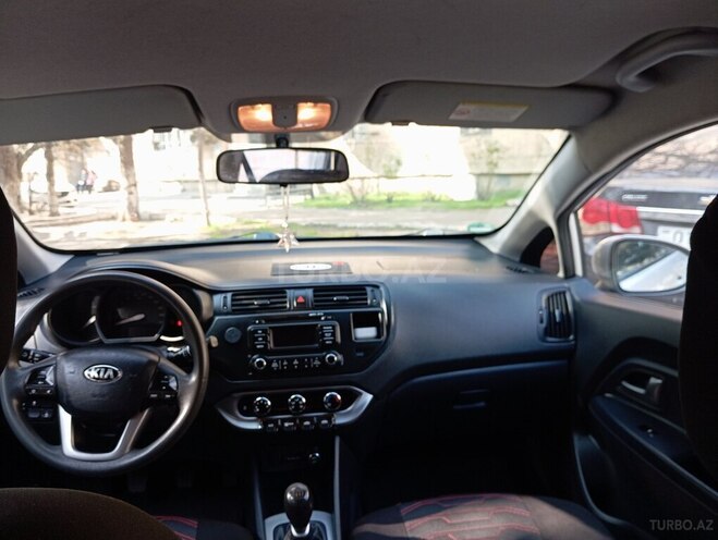 Kia Rio 2012, 317,649 km - 1.1 л - Bakı