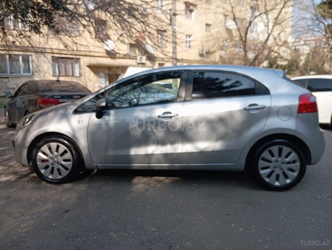 Kia Rio 2012, 317,649 km - 1.1 л - Bakı