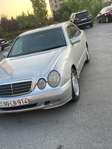 Mercedes E 280 2000, 421,000 km - 2.8 л - Bakı