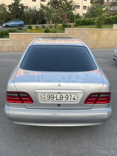 Mercedes E 280 2000, 421,000 km - 2.8 л - Bakı