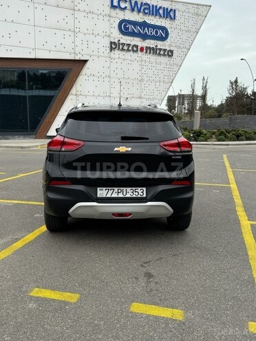 Chevrolet Tracker-3