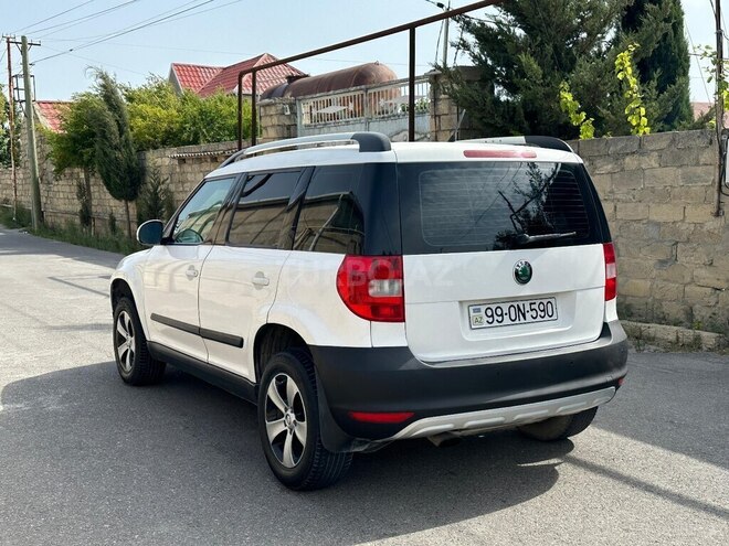 Skoda Yeti 2012, 320,000 km - 1.2 l - Bakı