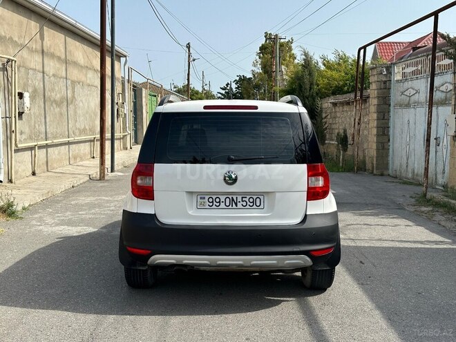 Skoda Yeti 2012, 320,000 km - 1.2 l - Bakı