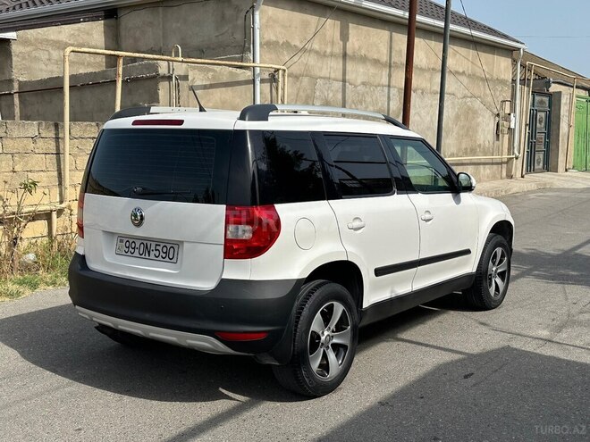 Skoda Yeti 2012, 320,000 km - 1.2 l - Bakı