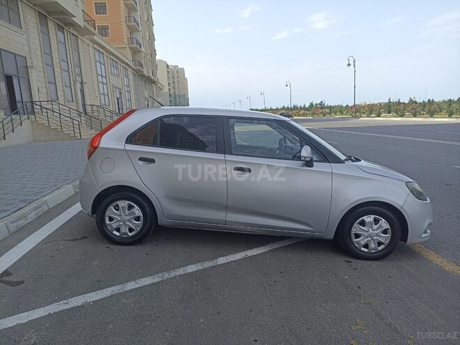MG 3 2011, 186,000 km - 1.3 l - Sumqayıt