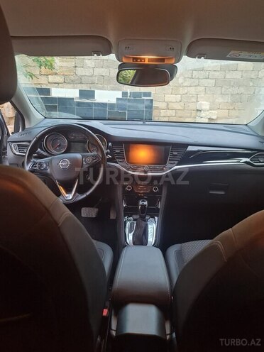 Opel Astra 2018, 217,500 km - 1.6 l - Bakı