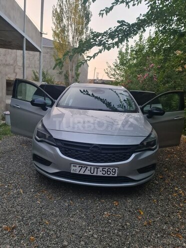 Opel Astra 2018, 217,500 km - 1.6 l - Bakı