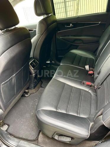 Kia Sorento-9