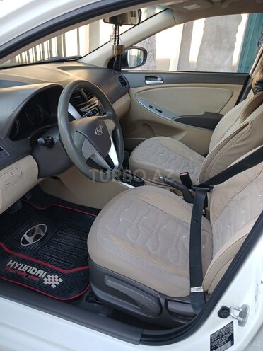 Hyundai Accent 2013, 160,000 km - 1.6 l - Bakı